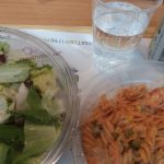 Repas semi-copieux crudités pâtes